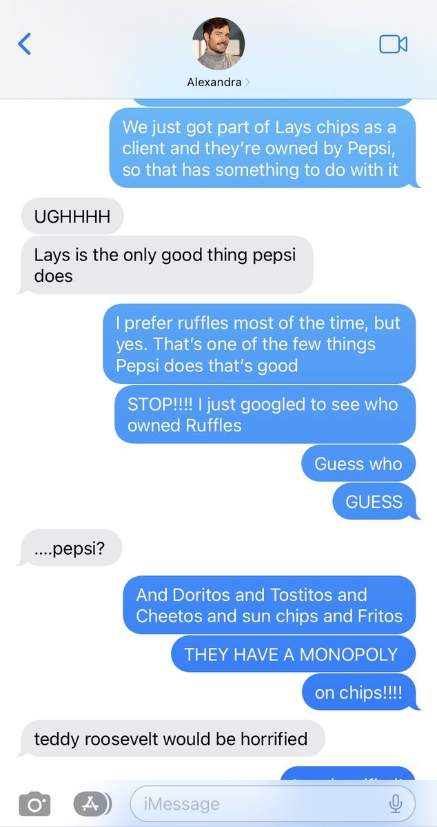 hannah_hopp's tweet photo. Some mornings you need to focus on work and instead you focus on the fact that Pepsi has a monopoly on chips https://t.co/nIJXWPDA80