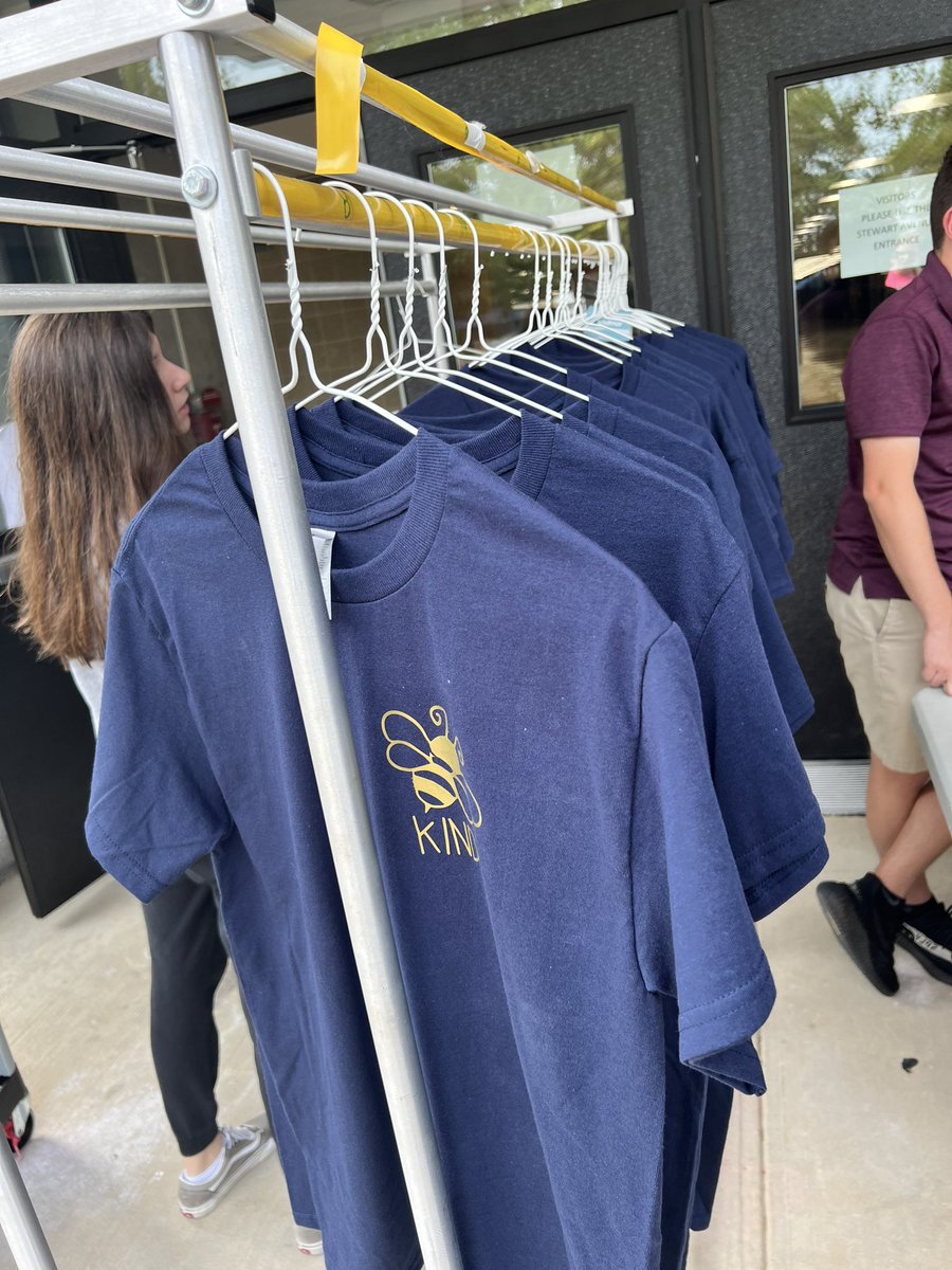 RegateiroBHS's tweet photo. Everyone come on by to BHS for the final ESY Vocational pop up shop of the summer! We are so proud of these kids. #WeAreBethpage @BethpageUFSD @Zach_Levy https://t.co/fKWkCCaEyh