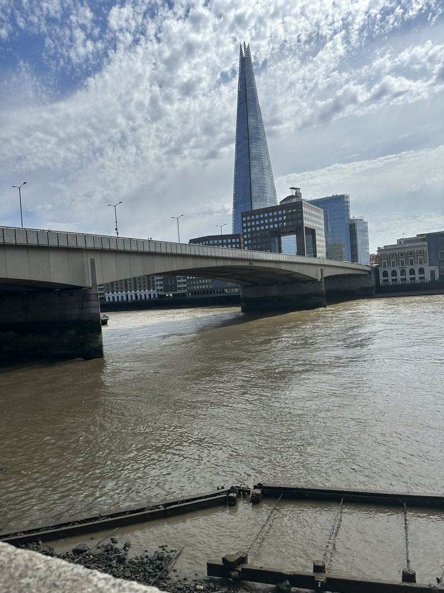 Lunch by the river. You forget how wide the Thames. London Bridge in foreground and Tower Bridge behind. With the iconic shard. #LondonCalling