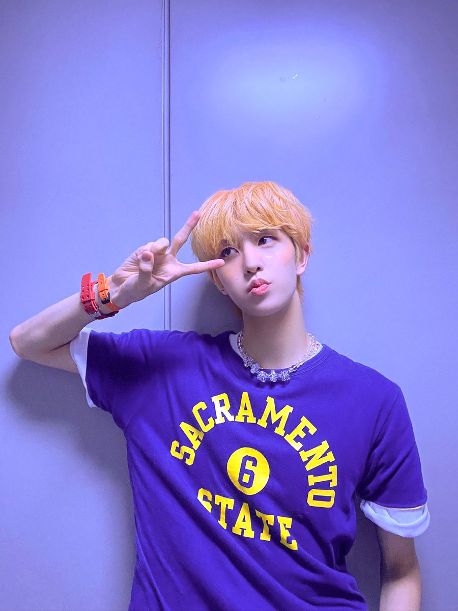 8TURN_official's tweet photo. [#경민]
🧡주황머리 어떤가요 터닝?!

🧡How about this orange hair, TURNING?!

🧡这橙色头发怎样呢, TURNING?!

#8TURN #EIGHT_TURN #에잇턴 #KYUNGMIN #UNCHARTED_DRIFT #언차티드_드리프트 #SKETCH #스케치 #EXCEL #엑셀 https://t.co/igq8GsEbvG