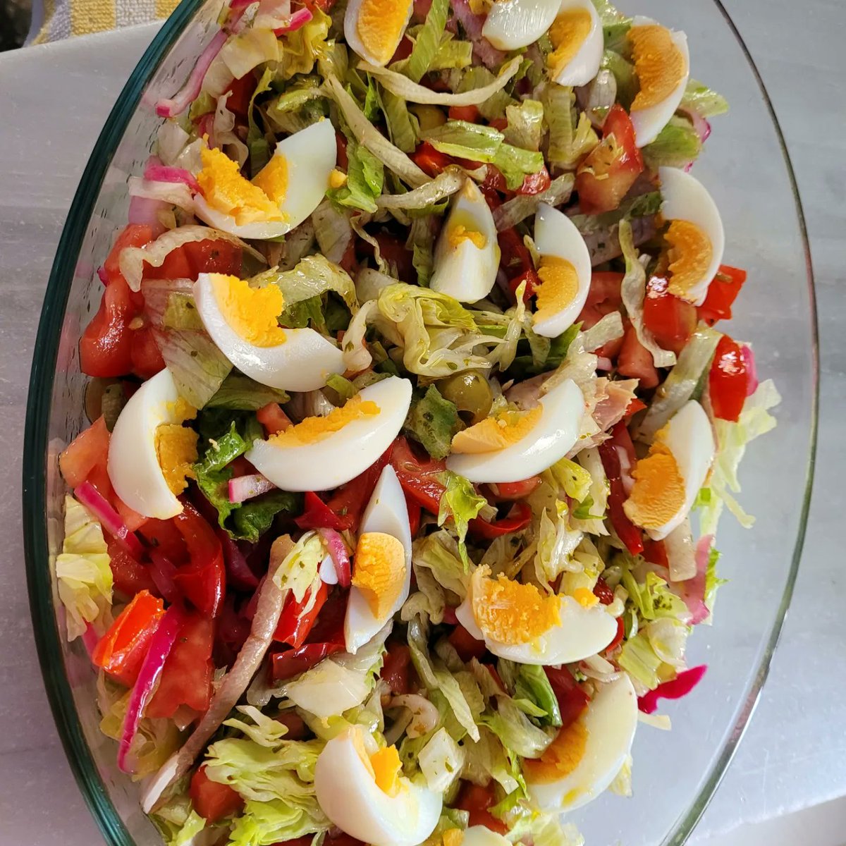 frutastata's tweet photo. #Tataproductolocal 
#Tatacocinando 

Para este día de calor, he preparado una Rica Ensalada para almorzar. 
¿Te animas a preparar una? https://t.co/UlemxY55V1