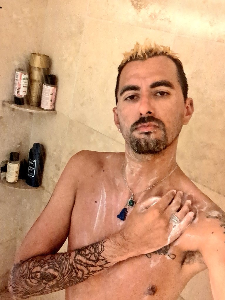 MarDur6699's tweet photo. @scottduran29, I'll need another shower once we get through with what I have planned for us to do together this beautiful morning. 😈😇💚 #morningwood #morningsex #wet #soapygay #feelingmyself #wetandready #gayman #gay https://t.co/8XU7zWmIxp