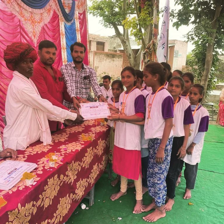 NarayankmwtRLP's tweet photo. ग्रामीण ओलम्पिक समापन समारोह 2023 रूपाहेली खुर्द https://t.co/PssJQA6JXK