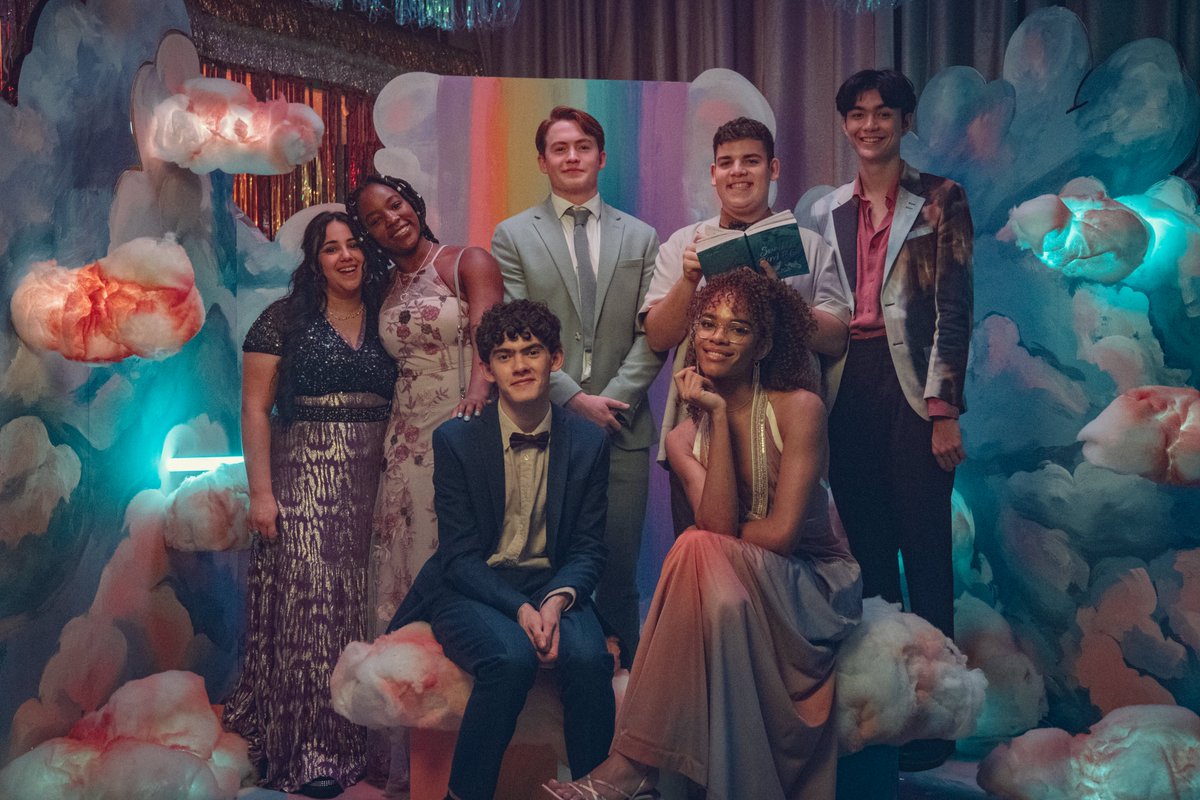 Netflix tweet media