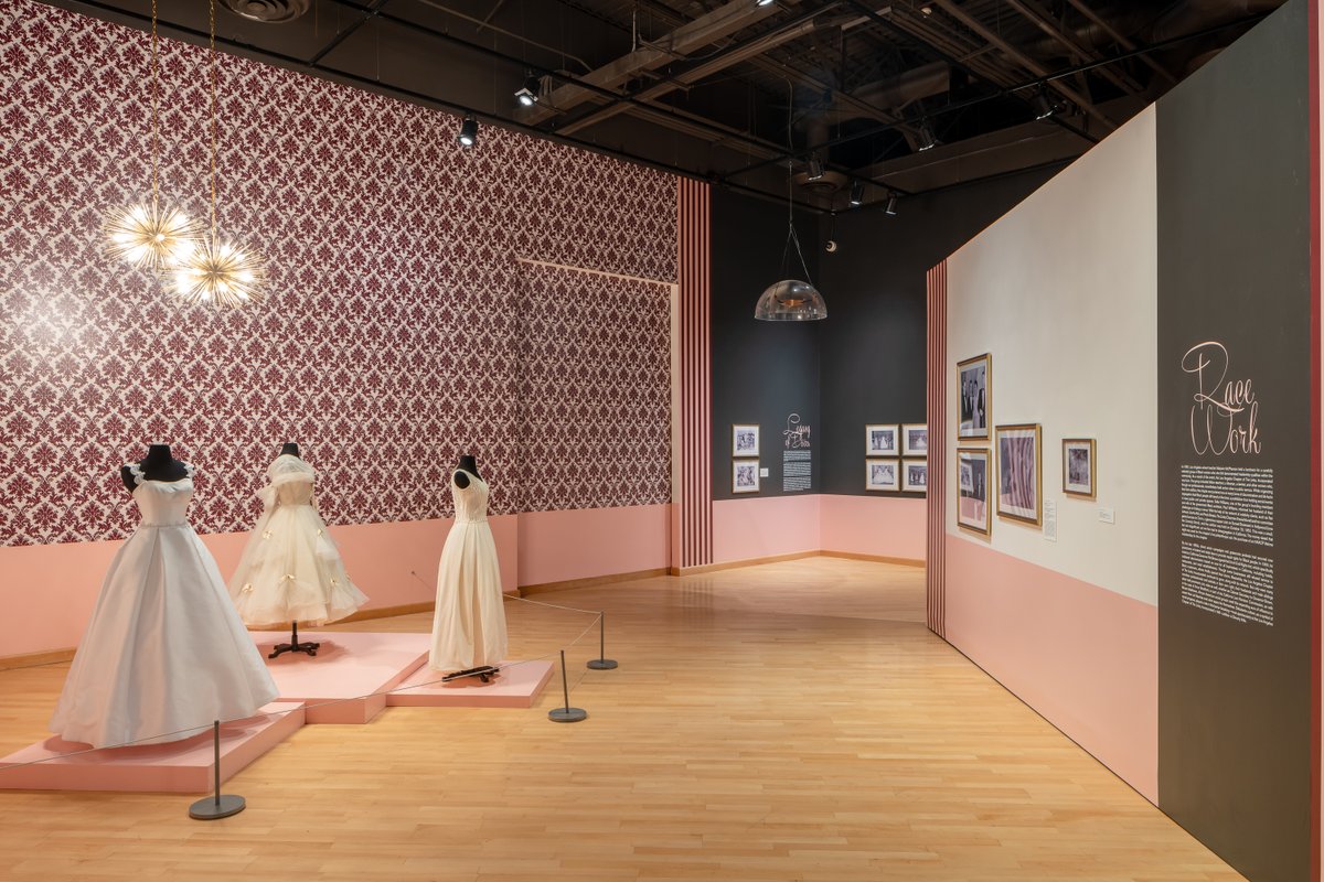 Sotheby's Institute tweet media