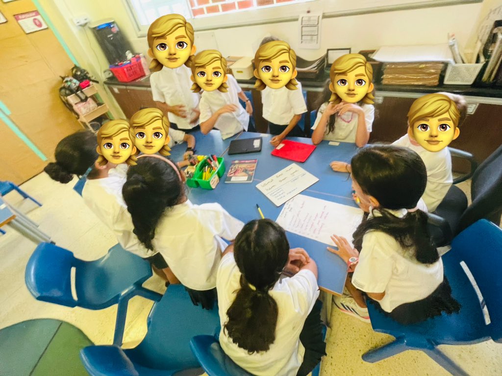 PSHE lesson on age eligibility on certain apps encouraged students to reflect on the apps they use daily. Engaging session that ended with class debate on ‘internet does more good’ ’ v/s ‘Internet does more harm than being useful’. #YEAR4