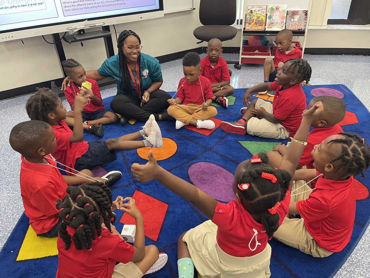 pbcsd's tweet photo. 🍎🎉 The District is excited to introduce  the first Haitian-Creole dual-language kindergarten class at Indian Pines Elementary School opening today! Indian Pines is the second school in PBCSD to offer this dual-language class.

Superintendent Burke stopped by Indian Pines Elementary in Lake Worth this morning for the first day of school to check out the exciting new class being offered and welcome students back to school! 💛📚🍎🎉

#EducateAffirmInspire
#BackToSchool2023