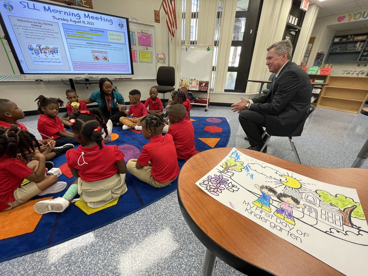 pbcsd's tweet photo. 🍎🎉 The District is excited to introduce  the first Haitian-Creole dual-language kindergarten class at Indian Pines Elementary School opening today! Indian Pines is the second school in PBCSD to offer this dual-language class.

Superintendent Burke stopped by Indian Pines Elementary in Lake Worth this morning for the first day of school to check out the exciting new class being offered and welcome students back to school! 💛📚🍎🎉

#EducateAffirmInspire
#BackToSchool2023