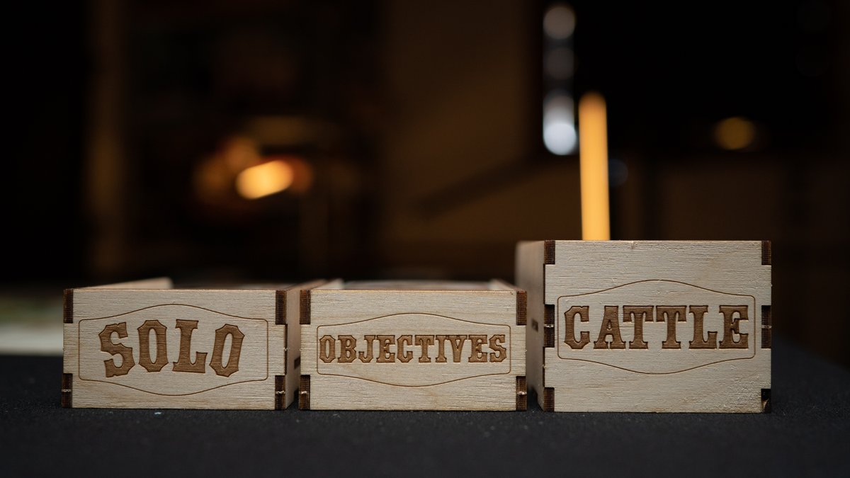 LaseroxInserts's tweet photo. #greatwesterntrail #2ed #organizer

🐃 Does your cattle herd move in an organised way to Kansas City?

#boardgamegeek #tabletopgaming #boardgames #boardgameorganizer #boardgamers #games #organizers #insert #lasercut #plywood #boardgame https://t.co/junUkqzgYm