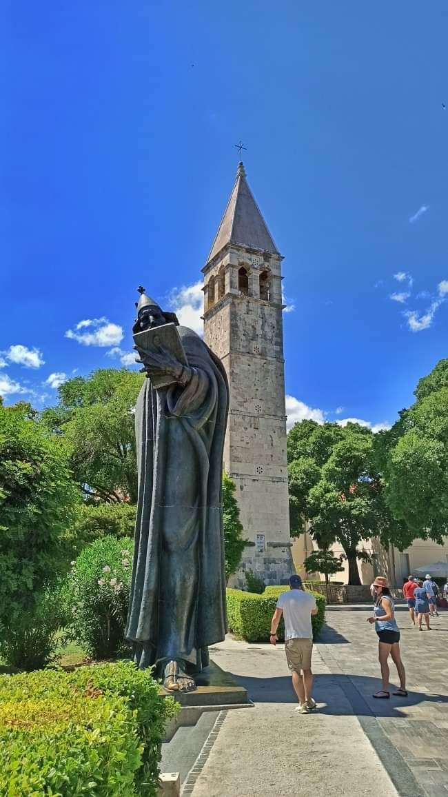 KochamChorwacje's tweet photo. Grgur Ninski #Split #Croatia

@Croatia_hr #Chorwacja https://t.co/g1XTvrKgBp