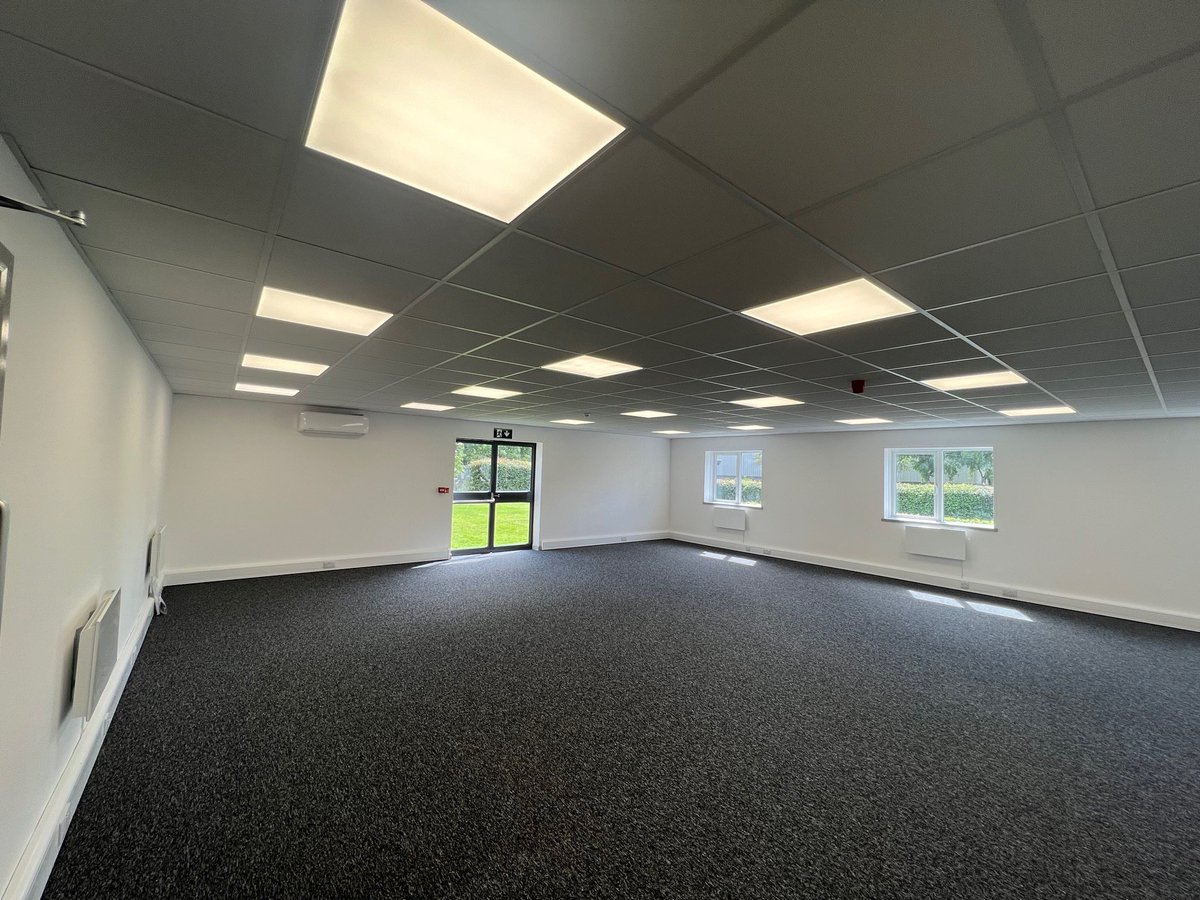 Prestec have recently completed a refurbishment of two neighbouring industrial units in Telford.

Take a look at a few of the before &amp; after shots of the first unit below ⬇️ 

Second unit to follow in next post ➡️

#IndustrialRefurbishment #beforeandafter #PrincipalContractor