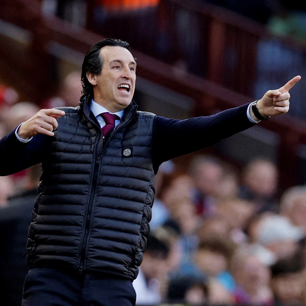 A' VILLA | Following this morning's news on Emi Buendia (knee ligament damage), Emery has confirmed he will be sidelined for "six, seven, eight months".

Dendoncker, Moreno, Ramsey, Traore, Duran and Iroegbunam are all out of GW1. 

#FPL | #AVFC 🟣