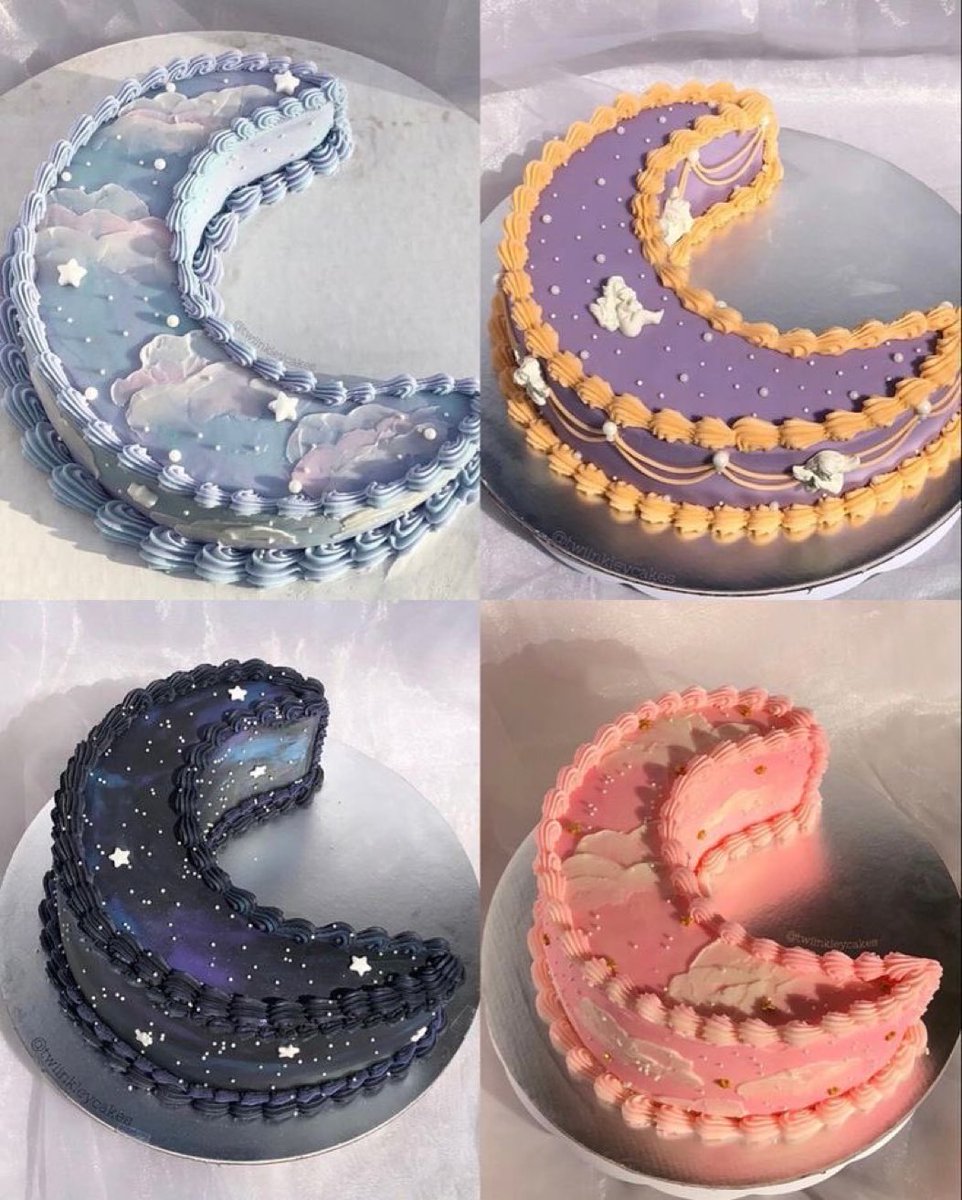 crescent moon cakes