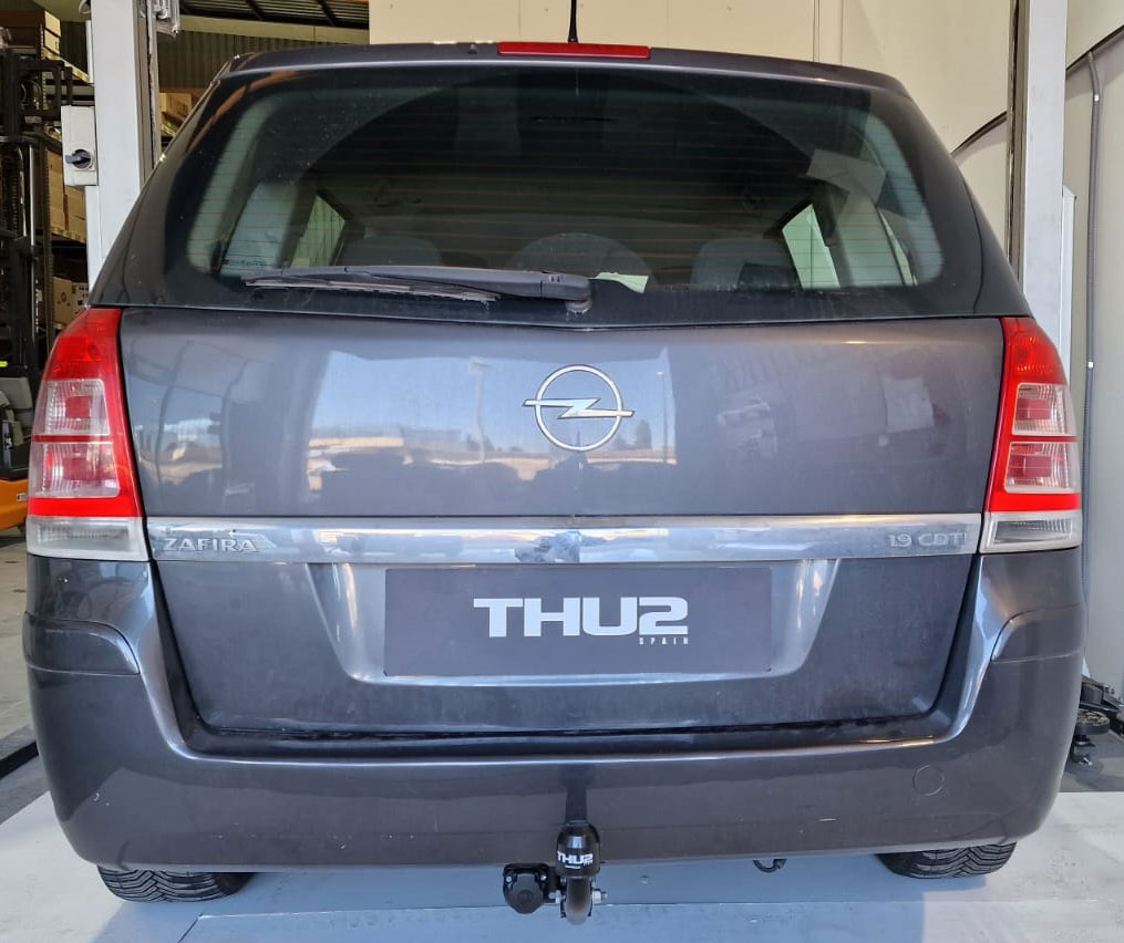 Thu2Spain's tweet photo. Instalación de un enganche #Brink en un #Opel Zafira, con bola cisne y kit de 13 polos comercializado por #Thu2 Contacto☎️ 976493113 / escríbenos al 📧 info@thu2.es / WhatsApp📱 654291288. #boladeremolque #portabicicletas #enganches #colocarenganche #opelzafira #Zaragoza #Aragón https://t.co/eOqAkkmpz4