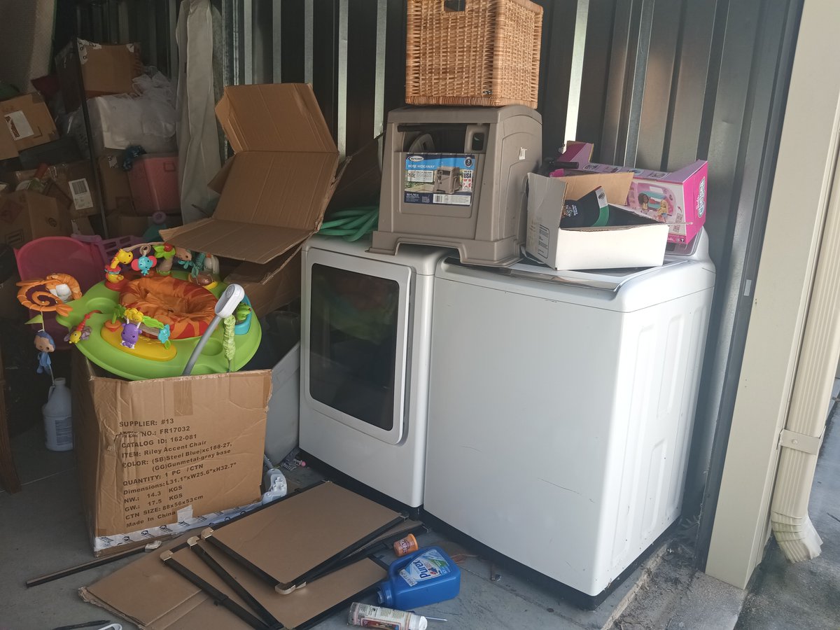 Check out our ONLINE AUCTION at storageauctions.com ! #KeyStorage #onlineauction #storageauction #storagewars #bidnow #auction #auctionunit #washeranddryer