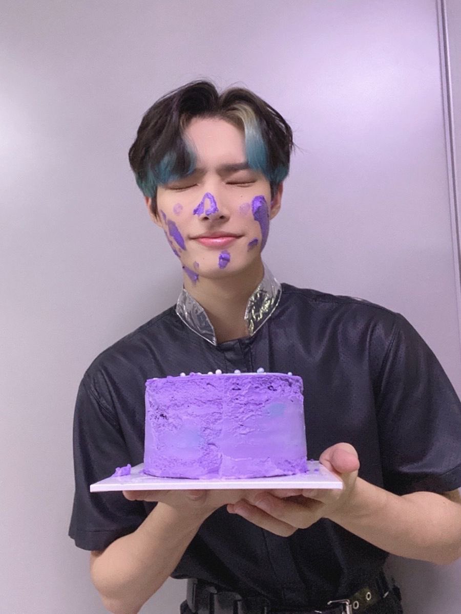 Y_SYaida's tweet photo. @Yoshino_Yutaa  ทำงานลืมวันลืมคืนแล้วพักบ้าง สุขสันต์วันเกิดย้อนหลังนะ https://t.co/PxBbBL5TEQ