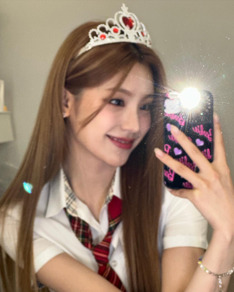 #YEJI instagram update

👑❤️