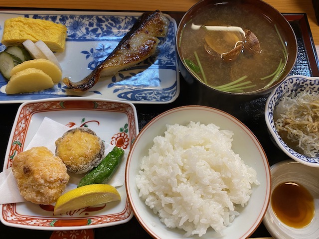meroom's tweet image. #ペンキ 塗り塗り #神楽坂＆神楽坂っぽい素敵なお店「#め乃惣（#めのそう）」＆ #新宿 の #老舗「#パンドラ」で #ステーキ #ランチ #和食 
tokyomikiclub.meroom.com/?eid=1832