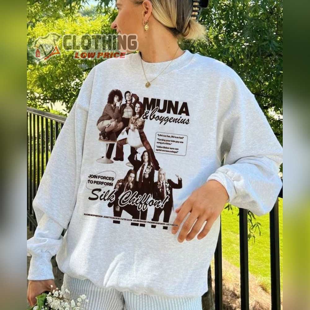shirtlowprice's tweet image. Get your limited edition Muna Band World Tour 2023 Shirt now! Don't miss out on this must-have concert merch. 🎵🌍 #MunaBand #ConcertMerch
Order here: clothinglowprice.com/?post_type=pro…
#rocknroll #rock #music #merchband #Coachella #merchandise #tshirt