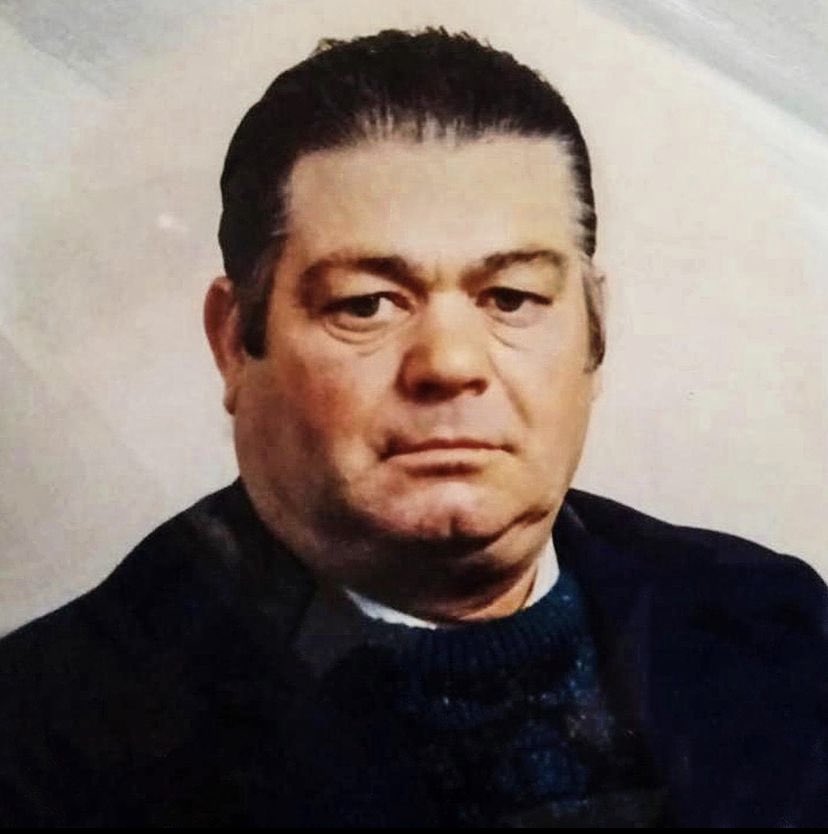 Hoje faria 88 anos, Pai. 

Sei que aí de cima, continua a olhar por nós. A dar-nos força para os desafios que enfrentamos, a proteger-nos das injustiças com que tentam mandar-nos abaixo. 

Neste momento difícil, como em todos os outros, sentimos sempre a sua força.

Parabéns, Pai