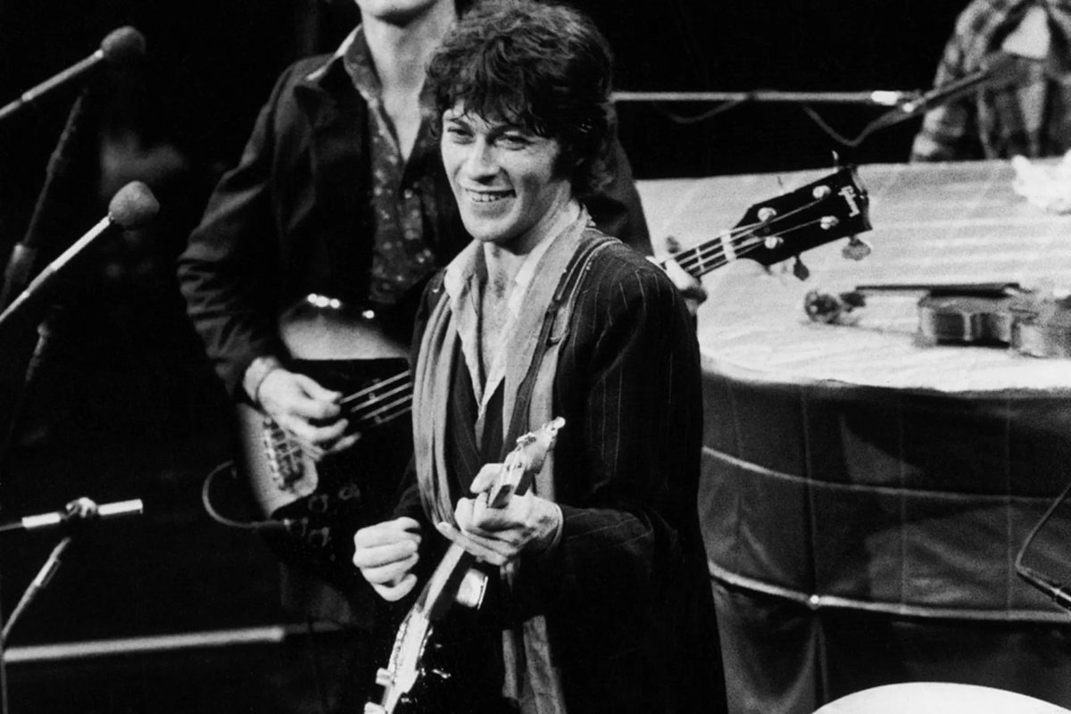 LHWritesonWater's tweet photo. We've lost a master storyteller, RIP Robbie. https://t.co/ppNOHwgr28