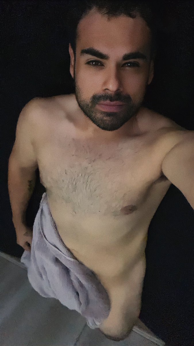 LeMorphine's tweet photo. Ni el baño me logra levantar 🙃 https://t.co/zpM0ScegGv
