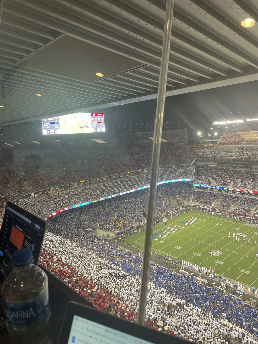 grant_gaspard's tweet photo. Excited to announce that I started a new position with The Dallas Morning News as a Texas A&amp;M Blogger. 

I will be covering Texas A&amp;M football and basketball for the upcoming school year. 

Feels good to be back. https://t.co/ILB2pqeJzq