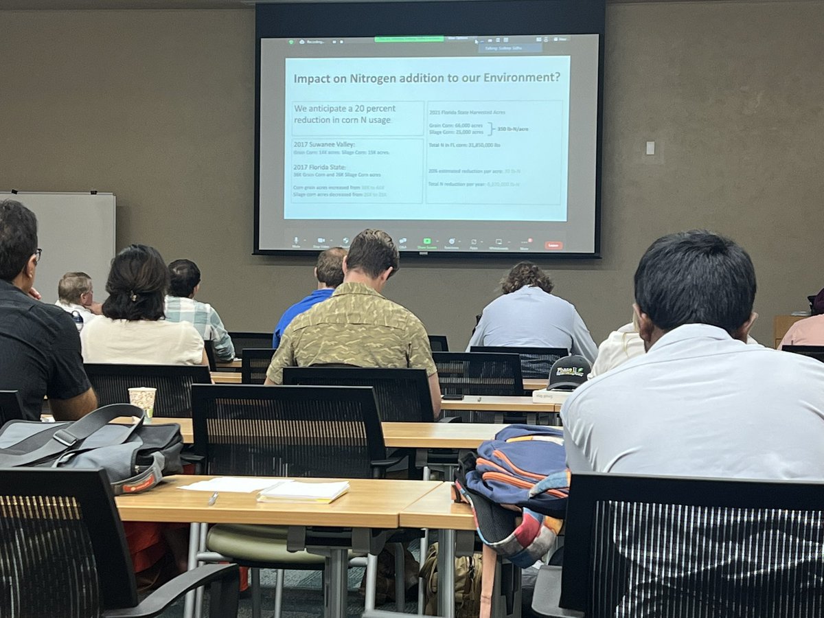 thefarmbabe's tweet photo. BMP (best management practices) event today in central Floridaโฆ @UF_IFAS experts expecting a 20% reduction in corn Nitrogen usage ๐
Better for the planet and better for farmers wallets! https://t.co/eVrBhyDyHz
