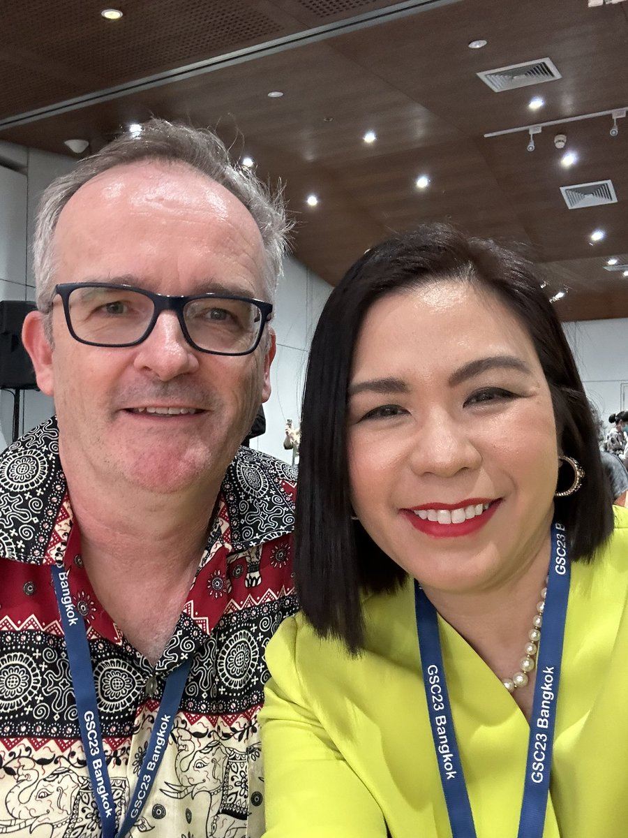 wanilada's tweet photo. With Prof Phil With Prof. Phil Hugenholtz, the legend of “￼microbial dark matter”

Super excited to meet and to have such a fruitful discussion with him 🙏. 

Note that there are three biological replicates of the selfies. 
#gsc2023  #genomicsstandardconsortium https://t.co/8leWK7FTnG