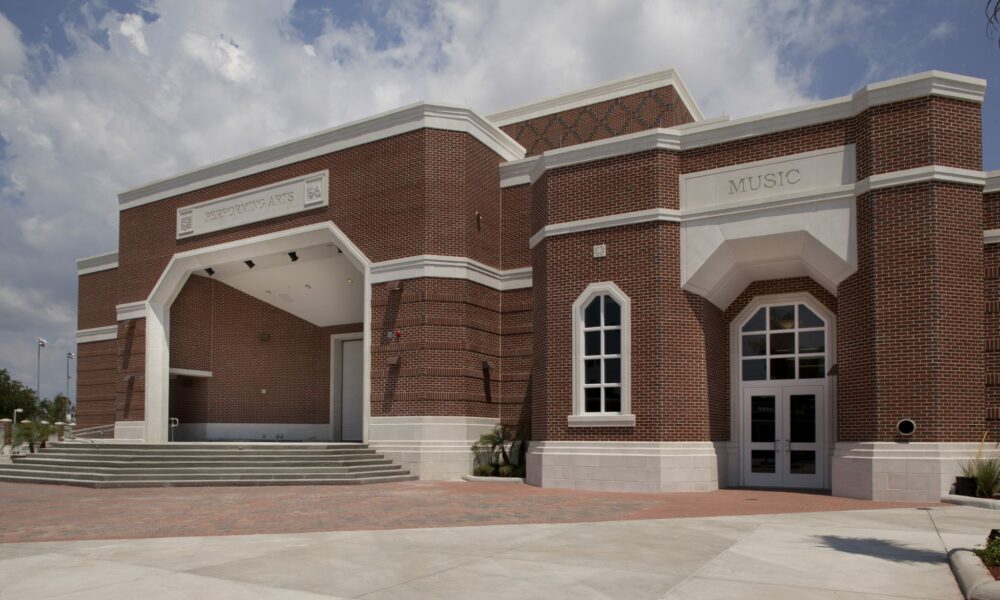 CreativeContInc's tweet image. Wishing students, teachers, staff, and administrators the best as they return to the classroom! Can you name these completed Creatively built K-12 education spaces?

Answers:  ow.ly/1pEe50Pw03r

#CreativelyBuilt #BuildingForEducation #BackToSchoolFL #ConstructionTampaBay
