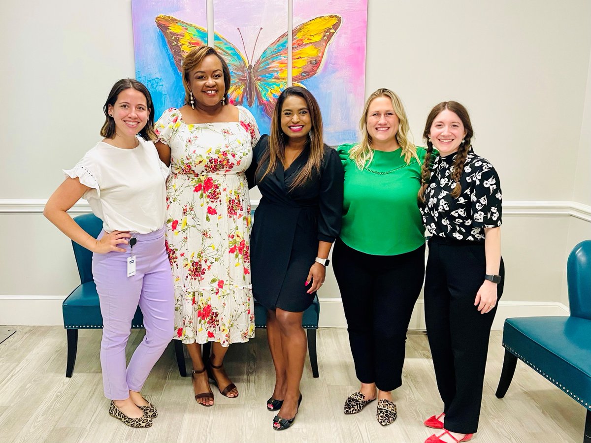 nfnlnews's tweet photo. #NFNL is ecstatic to share that we have been named The #JensenProject’s 2023 GrantTank recipient! This grant will serve young adults ages 18-22 in the “Queen” step at our Youth Resource Center through counseling, case management, legal aid, employment, and education support. https://t.co/DCQXYdhBOa