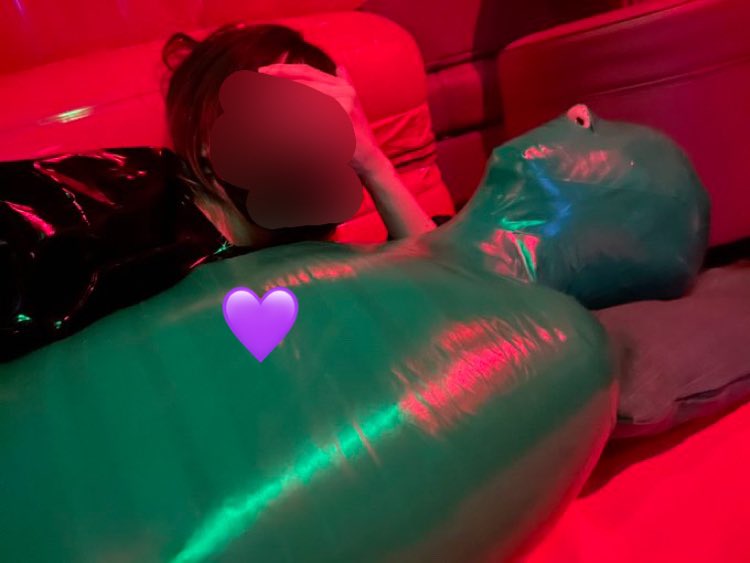 Syu_zentai's tweet photo. やっと今週オワタ〜
濃ゆい一週間だったー😂
#マミフィケーション
#マミー
#mummyfication https://t.co/wmGYrnv0cS