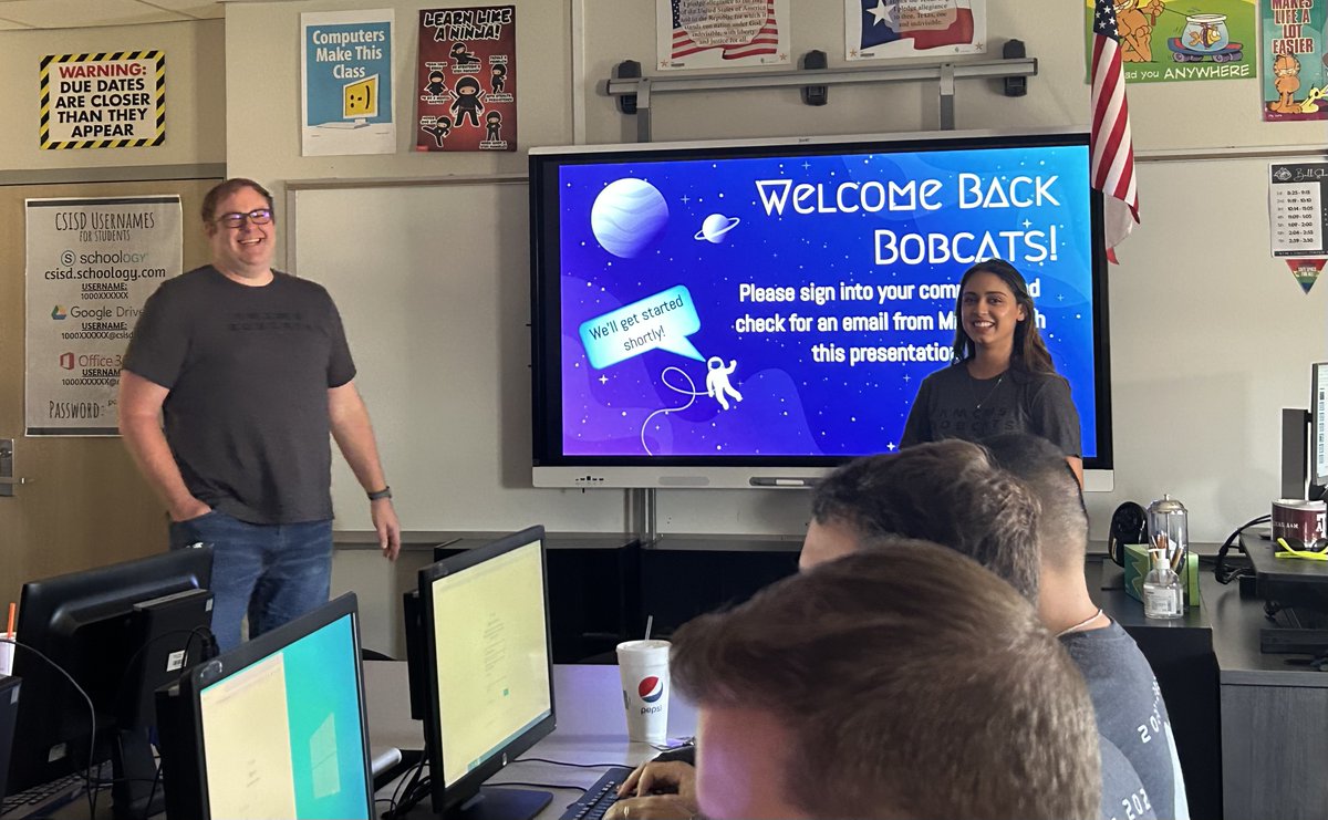 CSISDedtech's tweet image. A&amp;amp;M Consolidated Middle School starting off with learning rotations for teachers with included a session with their Digital Learning Ambassador, Mr. Wil Auld and EdTech Cohort member, Ms. Lydia Garcia!
#techwithheart #SUCCESScsisd #csisdKICKOFF23
@CSISD