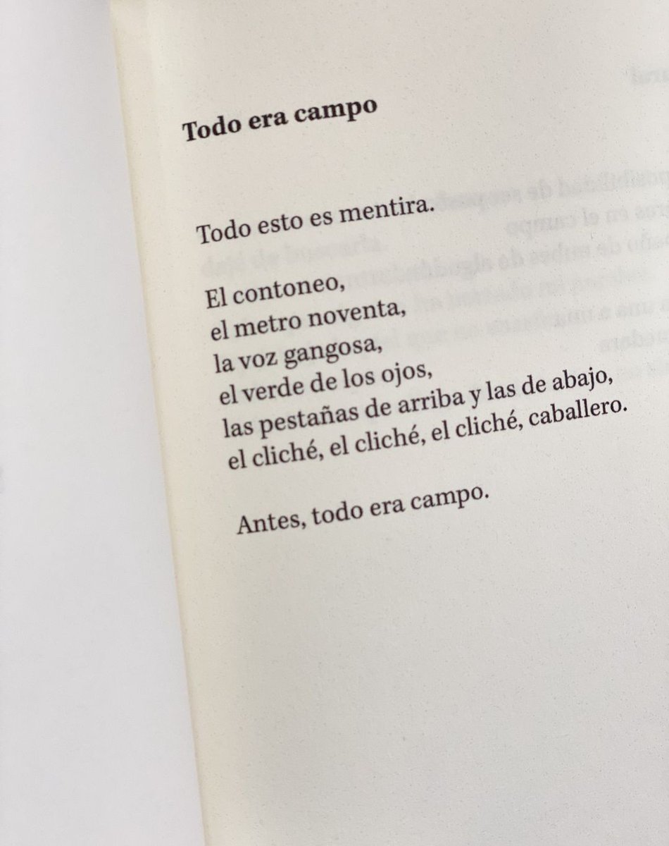 AmlegaMelilla's tweet photo. "Todo era campo", los frutos divinos de @PinkChadora recogidos en este singular #poemario 🕊️🌈❤️‍🔥 
Disponible para consulta en nuestra biblioteca❤️‍🔥

#amlega #pinkchadora #todoeracampo  #letraversal #bibliotecalgtbi https://t.co/ukntbiLII0