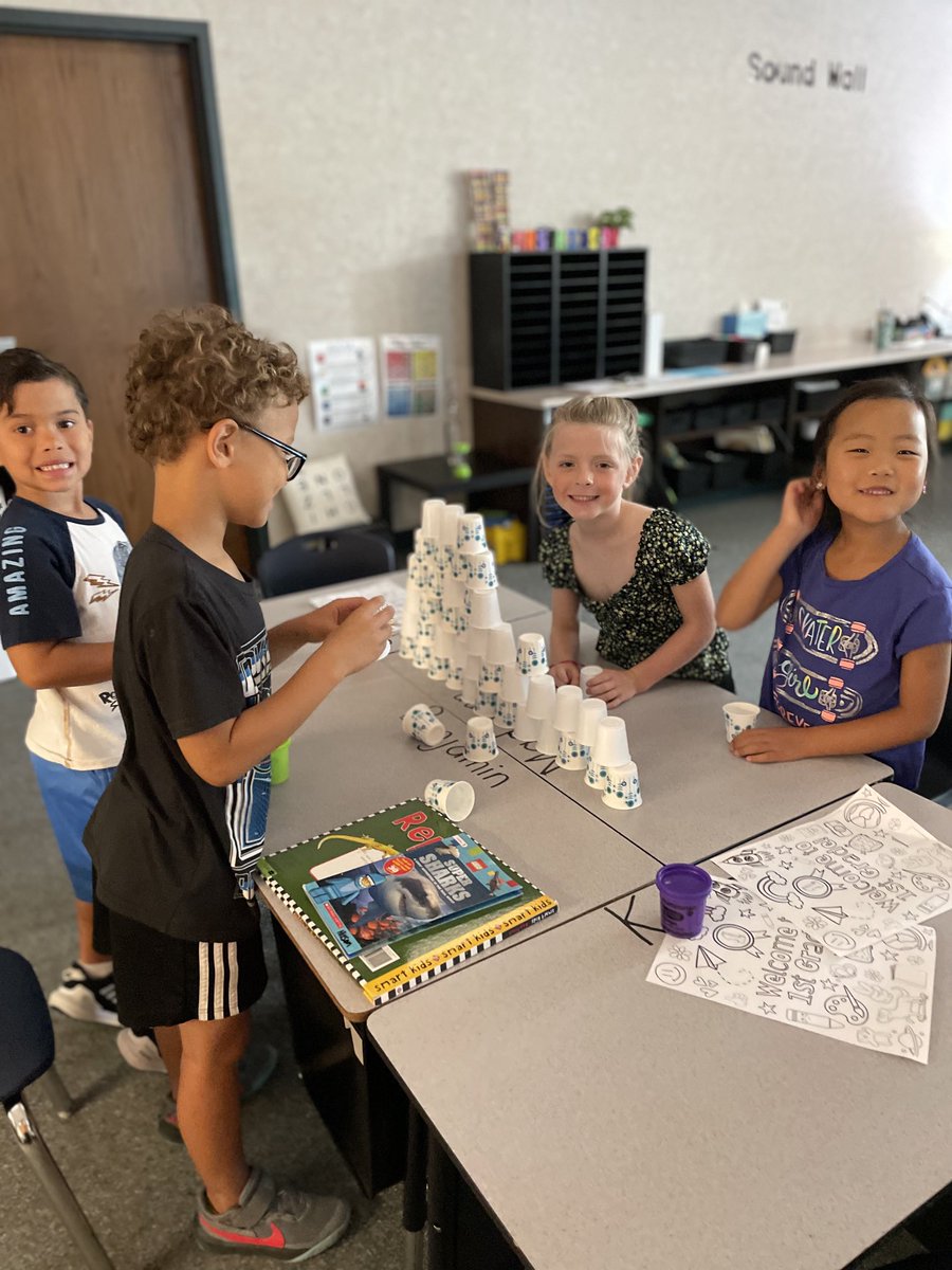 Mrs. Hixson tweet media