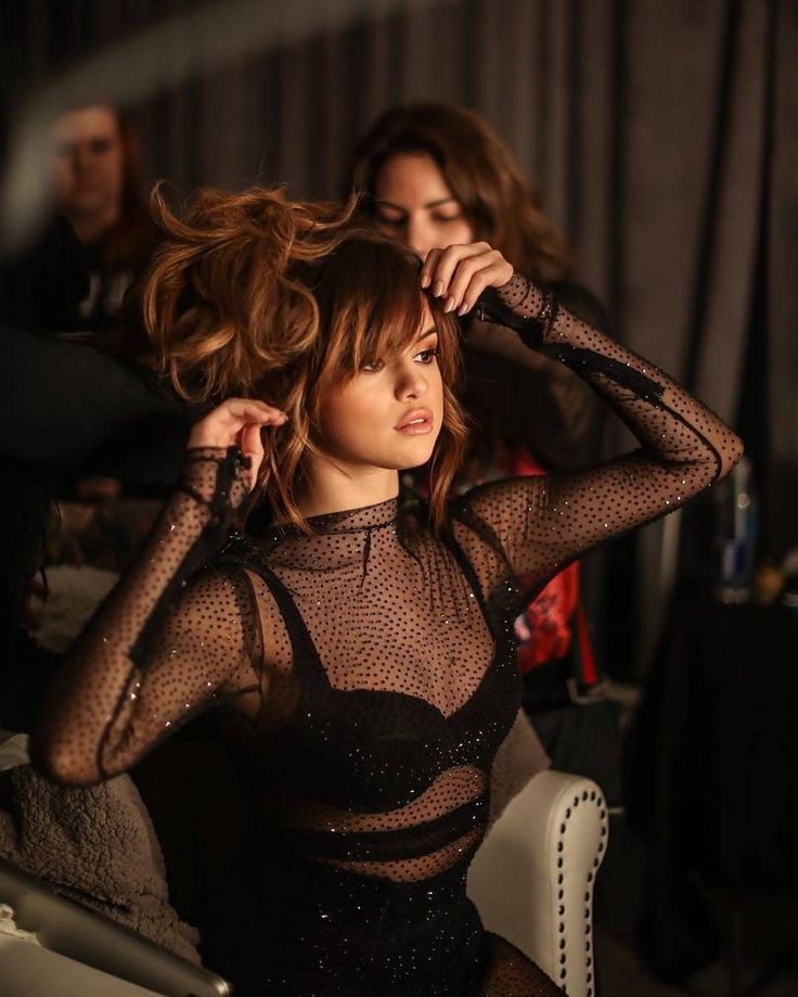 Royal_As_Queen's tweet photo. This Picture of Selena Gomez https://t.co/u06tOnrpod