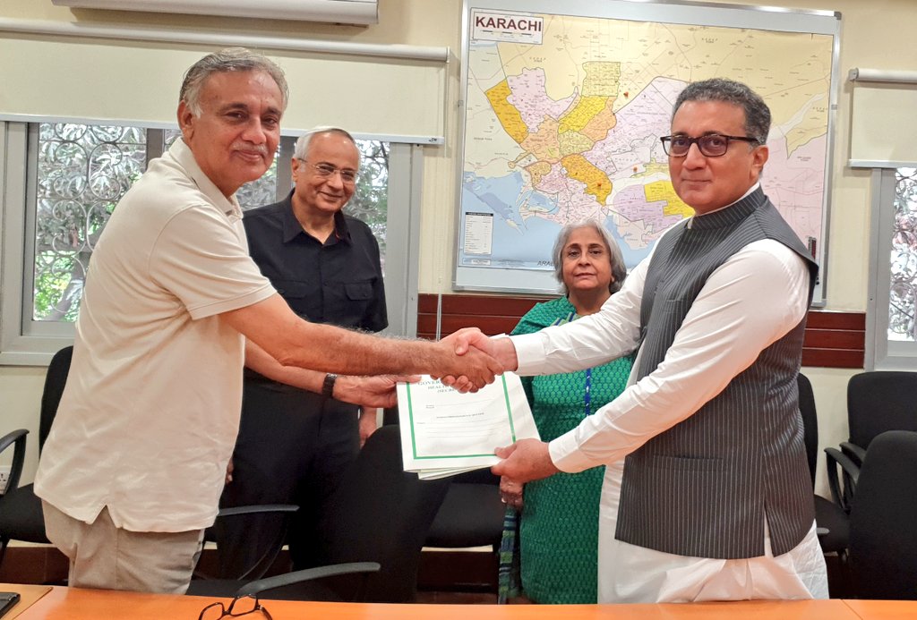 Karachi (10.08.23): Minister Health, Sindh, Dr.@AzraPechuho oversaw the MoU signing between Sindh Health Department & Pakistan National Forum on Womens Health train 50 candidates & provide them with a Diploma in Midwifery & provide better maternal & child healthcare #SindhHealth