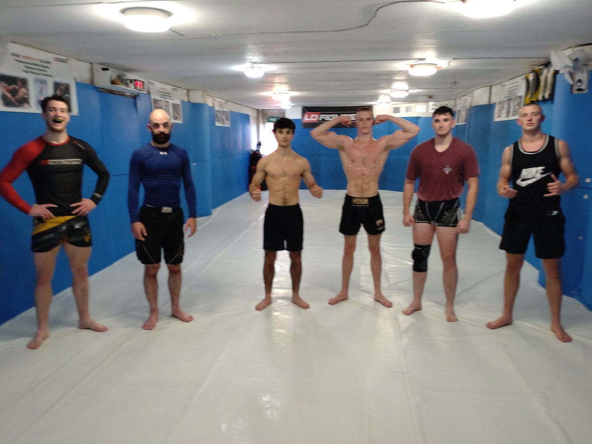 ldmma1's tweet photo. Thursday Morning Done - Back at 6.00pm with MMA Fundamentals (reminder No Sat & Sun training due to fights in Scotland) Normal Friday Training Times 10.30am & 5.30pm #LDFighters #Exetermma #devonmma #mma #mmatraining https://t.co/BlK4hakkON