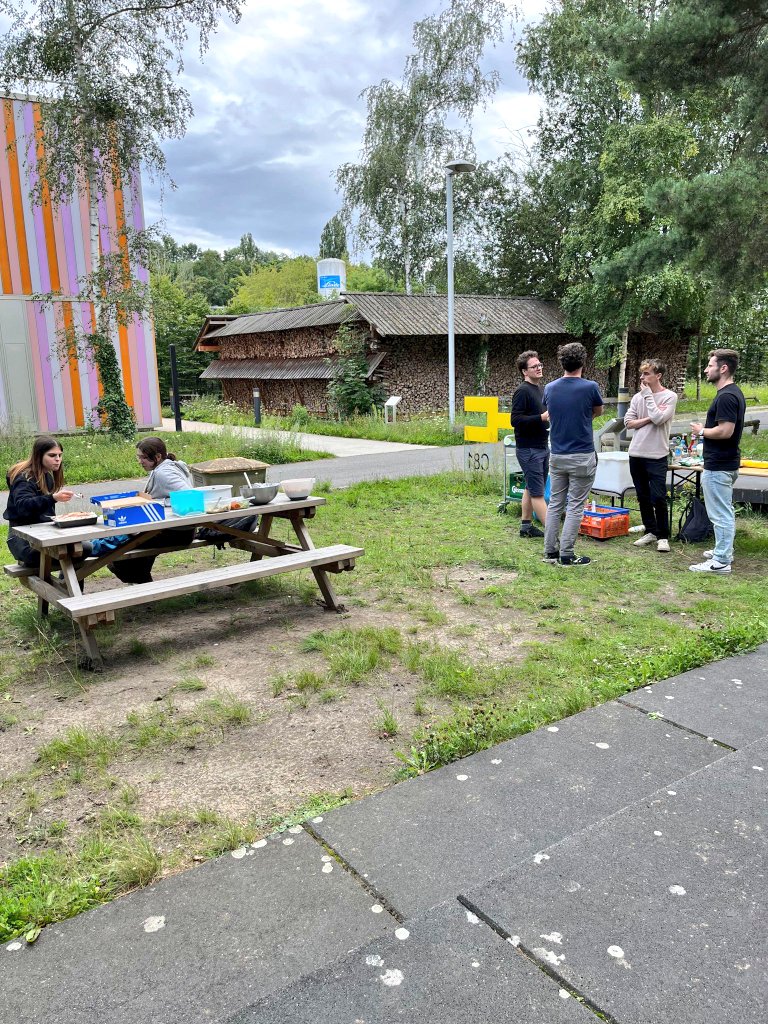 Vince Arafiles (@vincearafiles) on Twitter photo Been having a wet and wild summer jn Berlin so we took advantage of the sun 🌞 yesterday to have BBQ 🍖 with <a href="/PhosphorusFive/">The Hackenberger Group</a>! Hopeful that the weather will be better from now 🤞🏽🤞🏽 <a href="/LeibnizFMP/">FMP Berlin</a> <a href="/campusbuch/">Campus Berlin-Buch</a> Been having a wet and wild summer jn Berlin so we took advantage of the sun 🌞 yesterday to have BBQ 🍖 with <a href="/PhosphorusFive/">The Hackenberger Group</a>! Hopeful that the weather will be better from now 🤞🏽🤞🏽 <a href="/LeibnizFMP/">FMP Berlin</a> <a href="/campusbuch/">Campus Berlin-Buch</a>