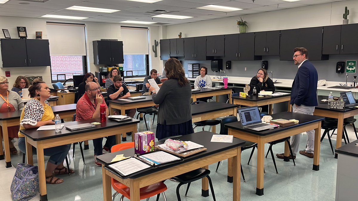 kcjaynes12's tweet photo. Checking in @CarrollSchoolsK CCMS this morning and our @KyDeptofEd education recovery specialists are working with out team on providing feedback strategies to start the year. Focusing on positive moments for teachers #ccpanthers #cctop10 https://t.co/X8Sw2MOsmU