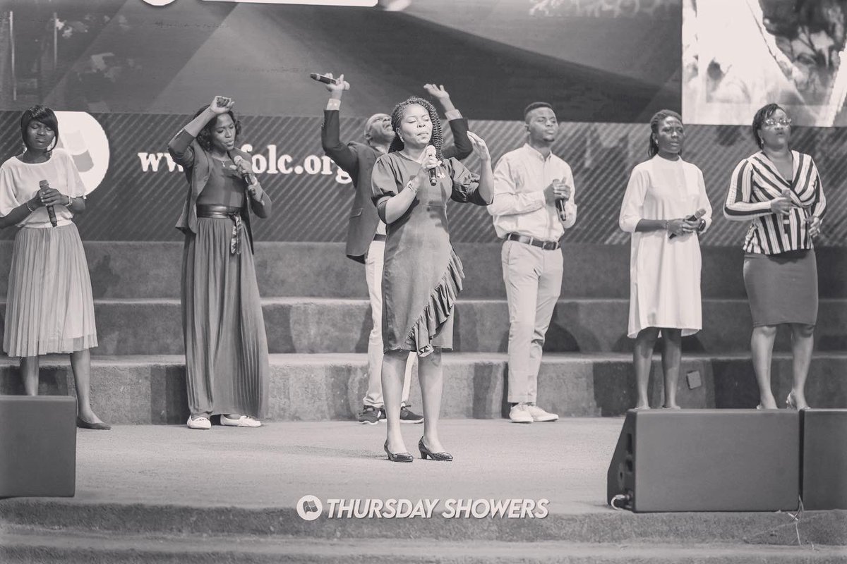 TFOLC's tweet photo. Hallelujah 
That’s what our song will be 🎵
🙌🏼🙌🏼🙌🏼🙌🏼

#ThursdayShowers #WorshipAtFountain #YearoftheHolySpirit  #TFOLC https://t.co/7Wl1ZeIzGc