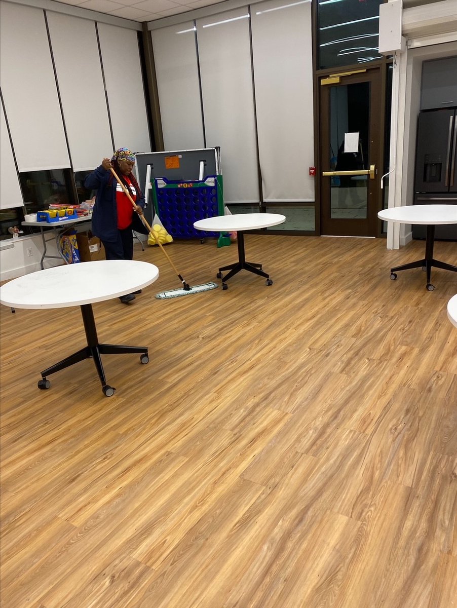 A spotless recreation center awaits you! 🧹From sparkling floors to clean restrooms, DGS staff work hard day and night to create clean and safe spaces for visitors and staff to enjoy the next day! That’s what our maintenance team does💪#DGSMaintainsDC
📸Arboretum Community Center