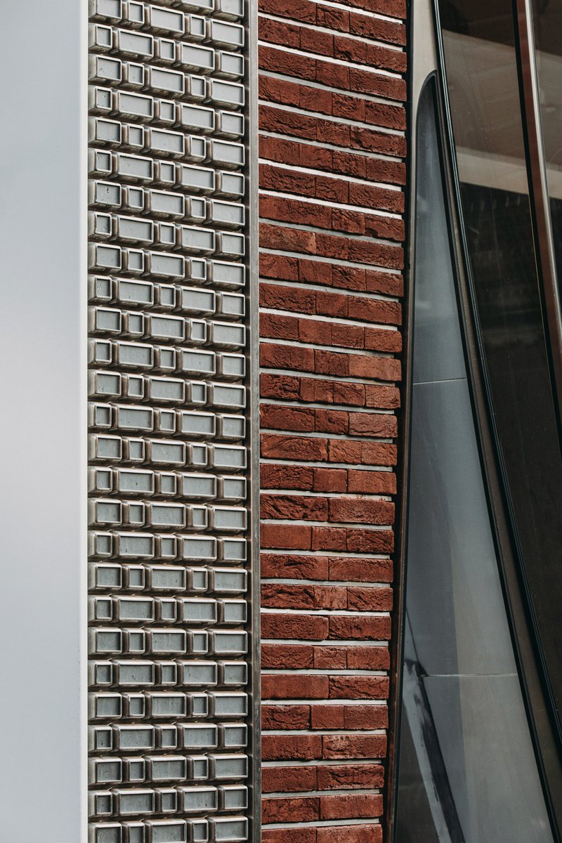 UNStudio_Arch's tweet image. 👀 Details from our facade design at P.C. Hooftstraat 138-142 👀⁠
⁠
See the full design: bit.ly/3wEGE99

Photos: Eva Bloem⁠
⁠
#unstudio #benvanberkel #facadedesign #architecture #textiles