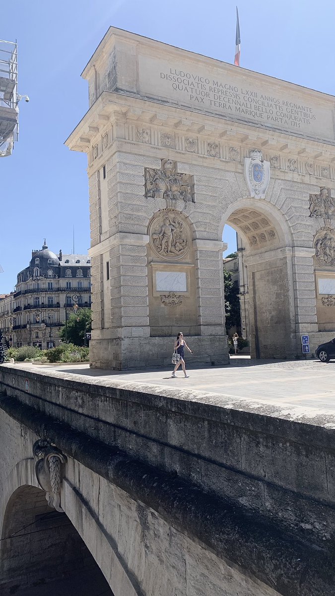 バス待ってます💓