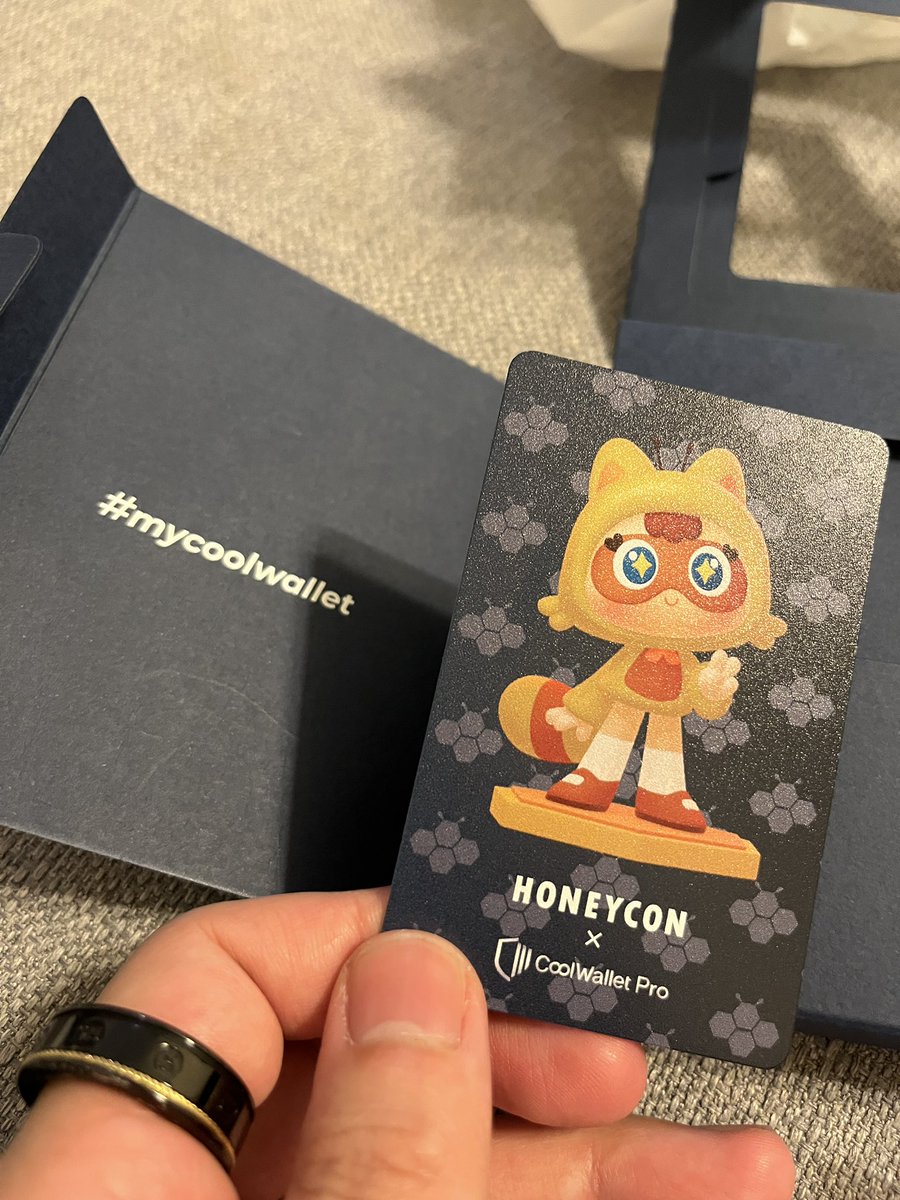 Cool hardware wallet from <a href="/coolwallet/">CoolWallet</a> x Honeycon collab! Cute design and easy interface😏✨