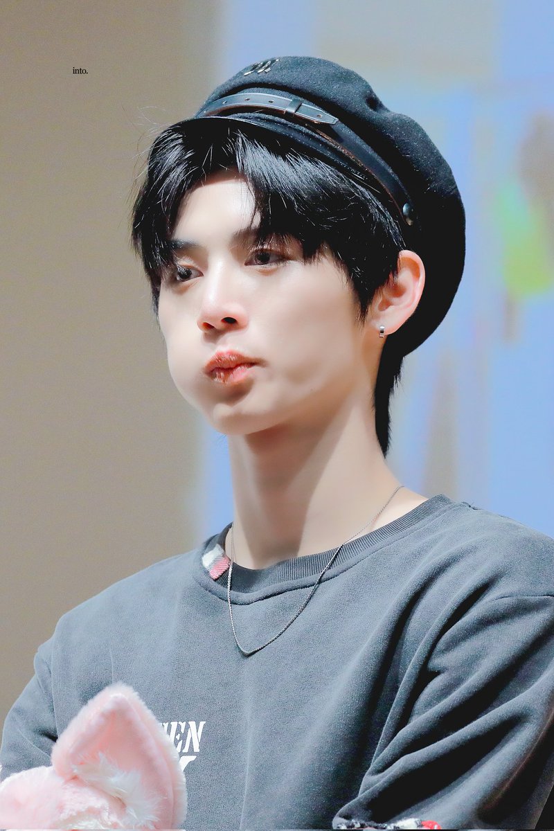 into040810's tweet photo. 이제 몇분 남지않은 태산이의 생일 
온마음을 다해 축하해🩶
태산이의 점점 성장해가려고 노력하는
모습 하나하나 그 자체만으로도 너무 예쁘고
소중한 사람이라나는 앞으로의 태산이가 어떤모습으로 얼마나 성장할지 매일이 기대되고 너를 응원하는
순간 순간들이 참 즐거워 https://t.co/gBhdd5IDLK