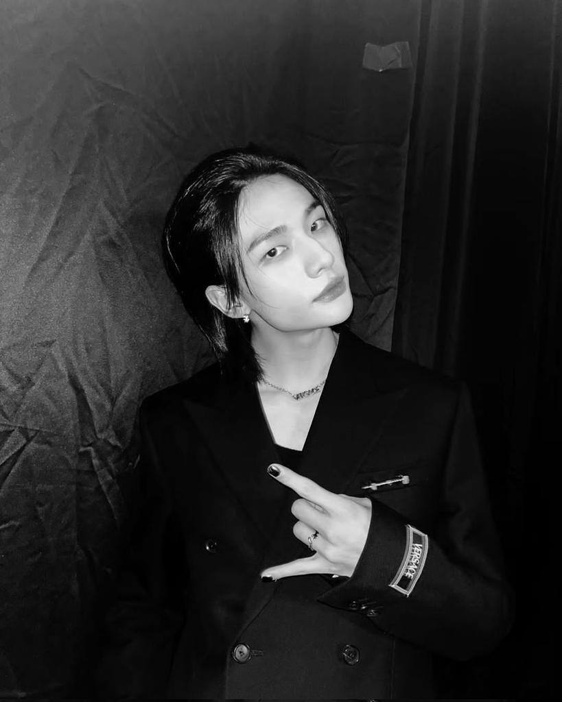 hfskz8's tweet photo. SUNSHINE and MIDNIGHT https://t.co/5BzaaJNZSi