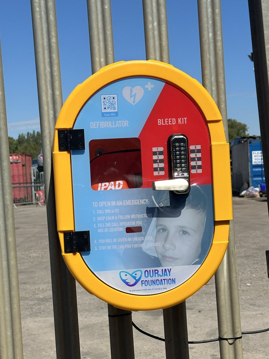 m155moneypenny's tweet photo. 70 public accessible defibs have now been installed by @OurJay25 Jamie continues to change this unfair world, we just wish he was here to see what an absolute hero he is! Missed every second of everyday ππ https://t.co/HqPEi6sihh #ourjay #accessibledefibs #SAVEALIFE https://t.co/3n1mGQtPDU