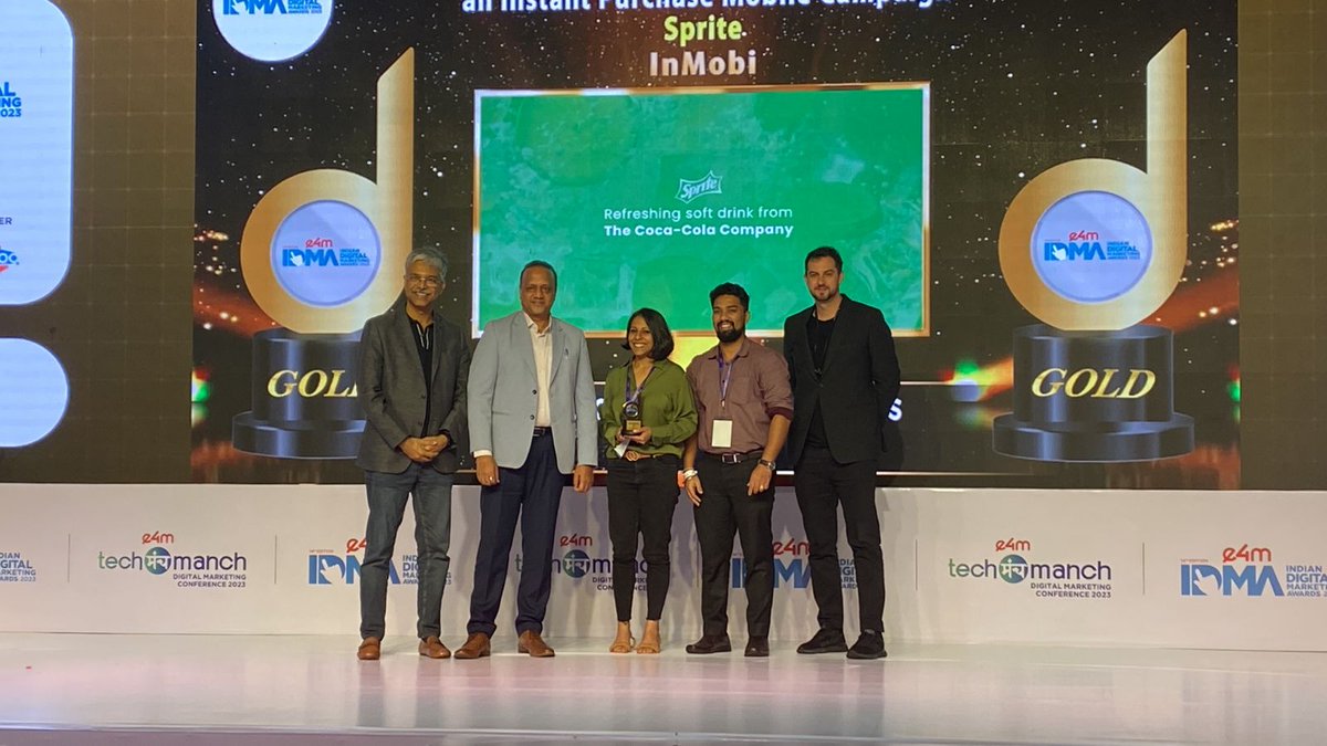 e4m Live tweet media