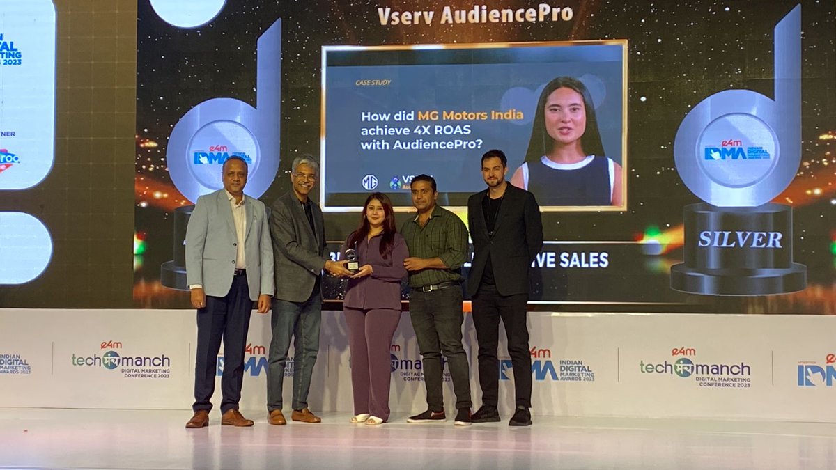 e4m Live tweet media